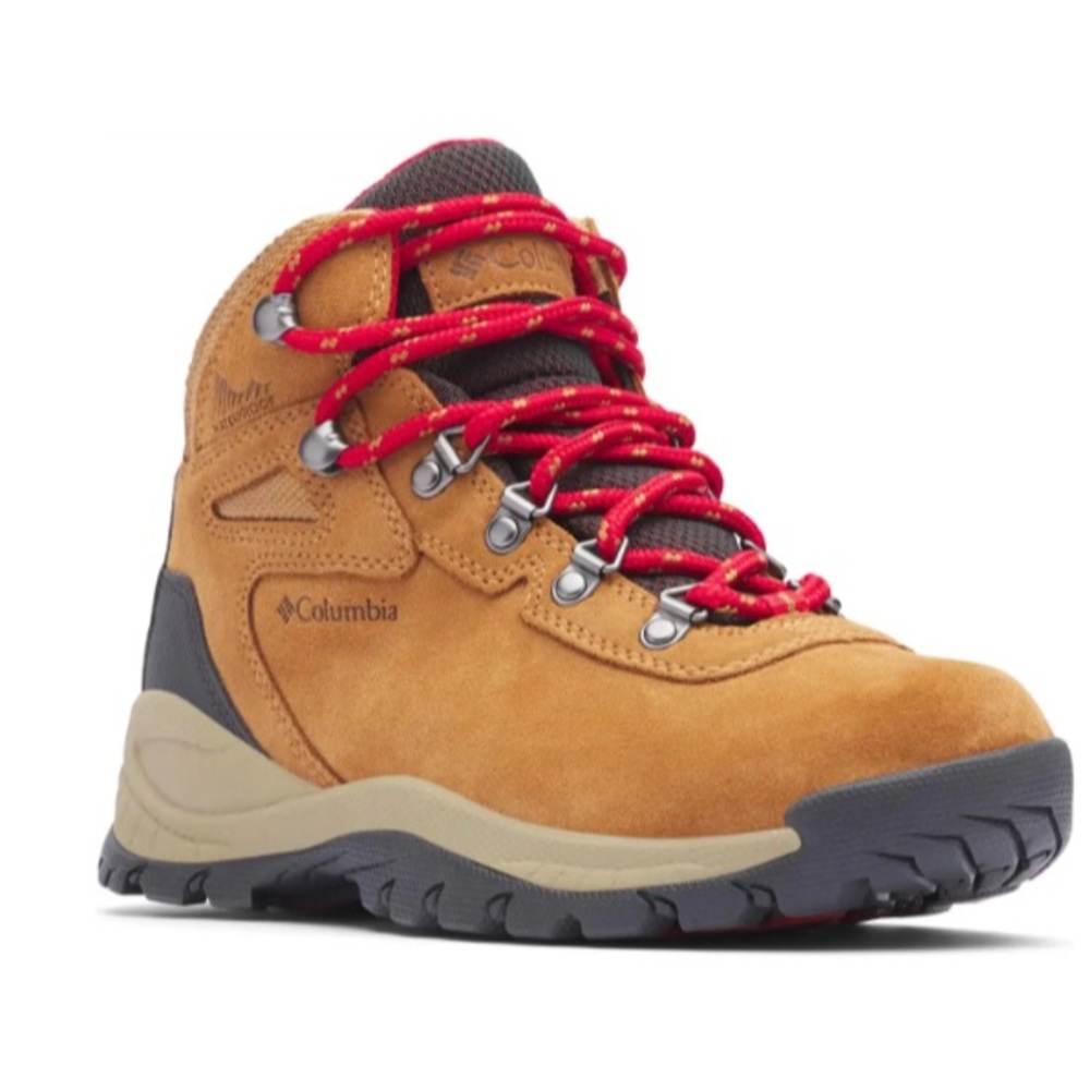 Columbia Women’s Hiking Boot